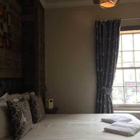 Tilted Wig Otel Warwick  Dış mekan fotoğraf